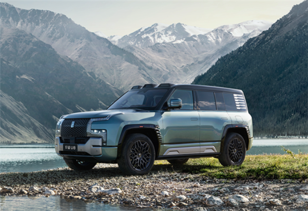 百万级豪华SUV！新一代宝马X7曝光：买它还是仰望U8